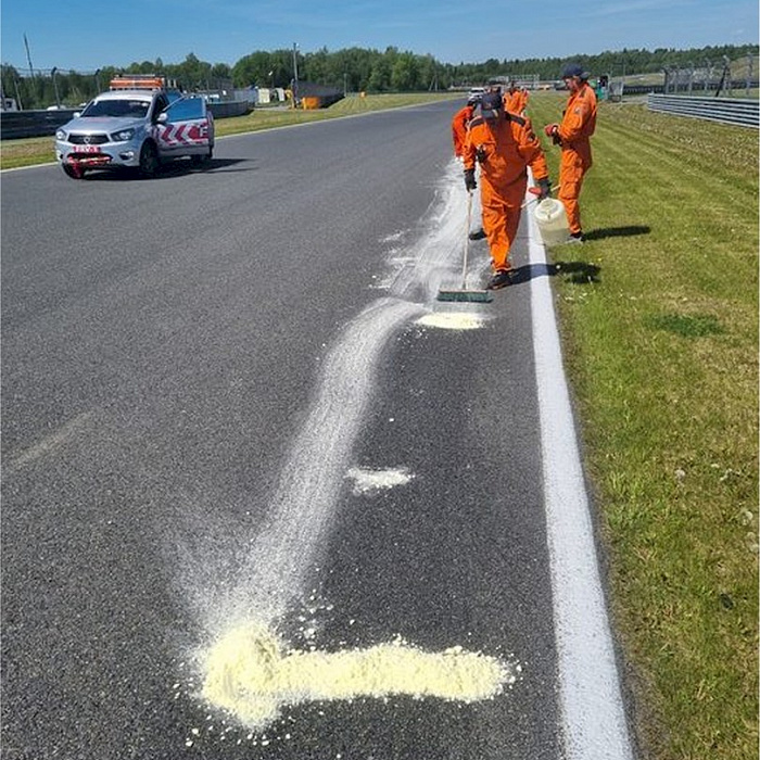 На дорогах
